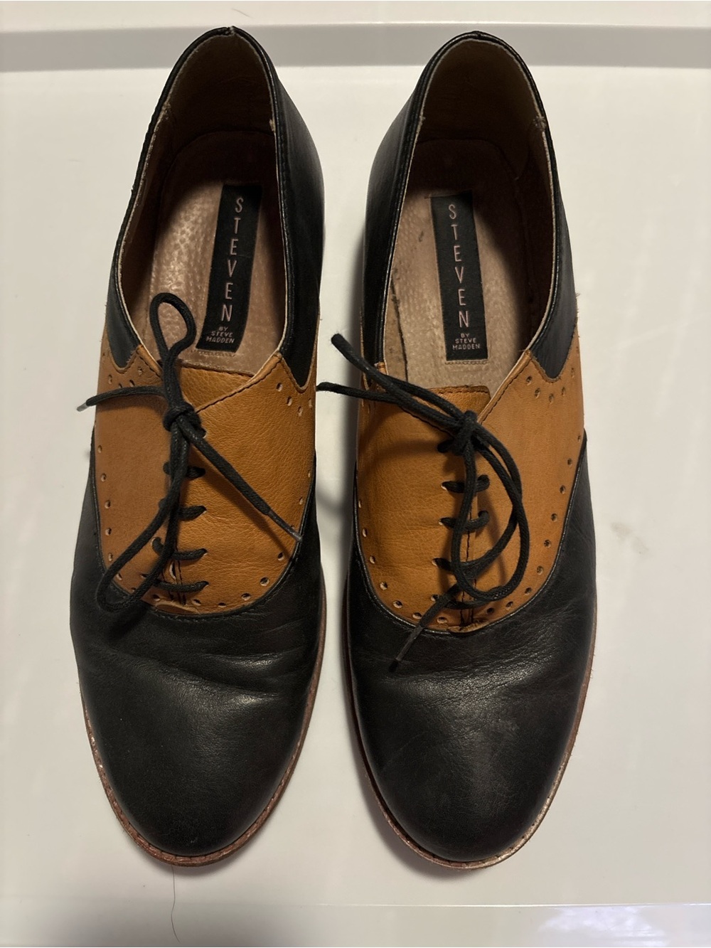Steven By Steve Madden Black and Tan Two-Tone Wingtip Oxfords